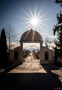 Poarta Mănăstirii Frumoasa